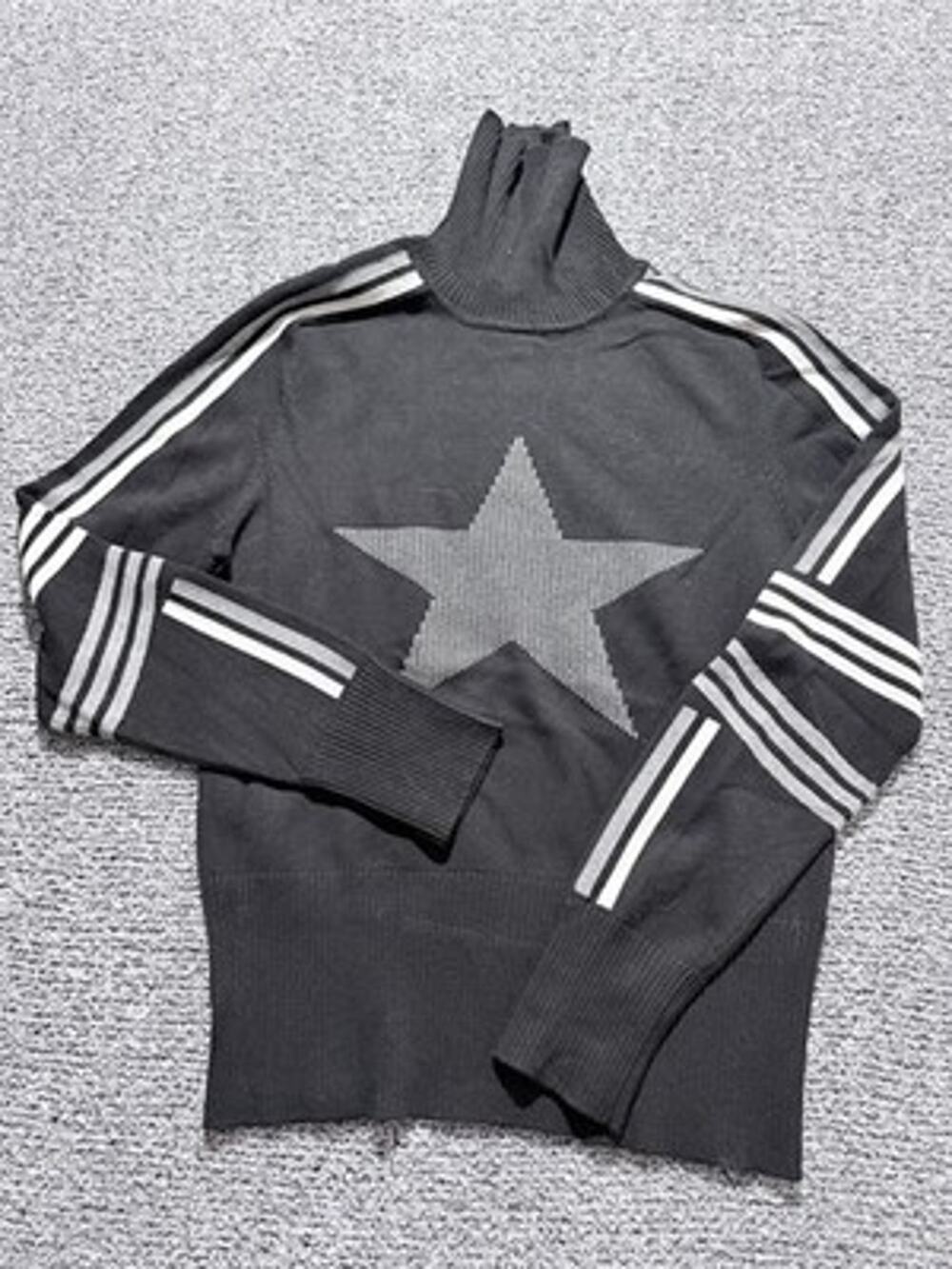 Antonio Melani Gorpcore sporty Chic Ski Turtleneck Sweater. Winter Sporty Look.
